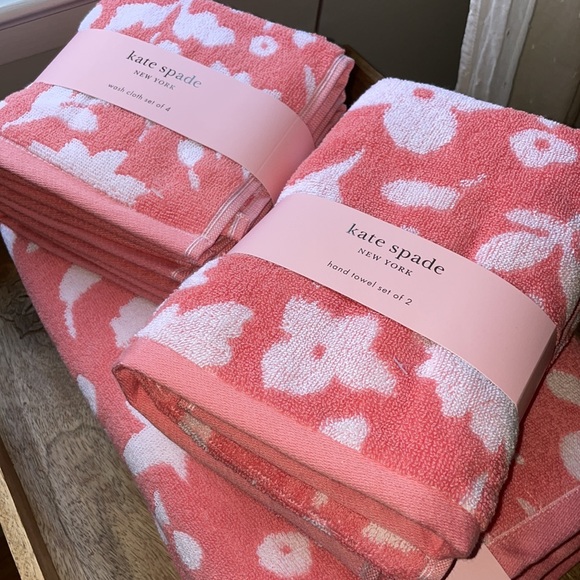 ♠️🎉HP🎉~KATE SPADE ♠️ NEW YORK Beautiful Bath Towel Set 🛀🏻NWT! - Picture 3 of 15